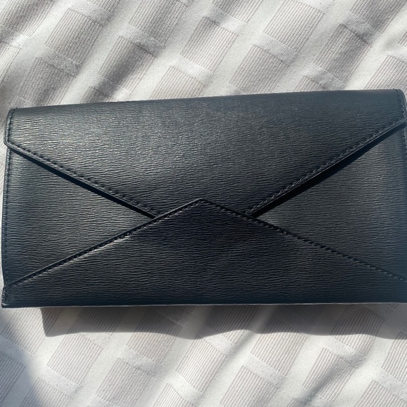 Black Banana Republic Envelope Purse - Picture 1 of 12